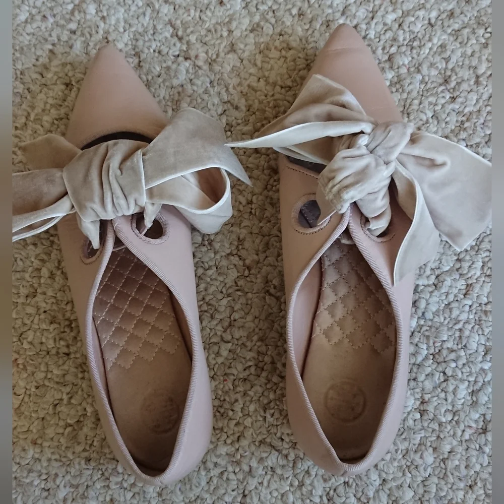 Tory Burch Clara Mules Bow Heel in nude/blush size 7